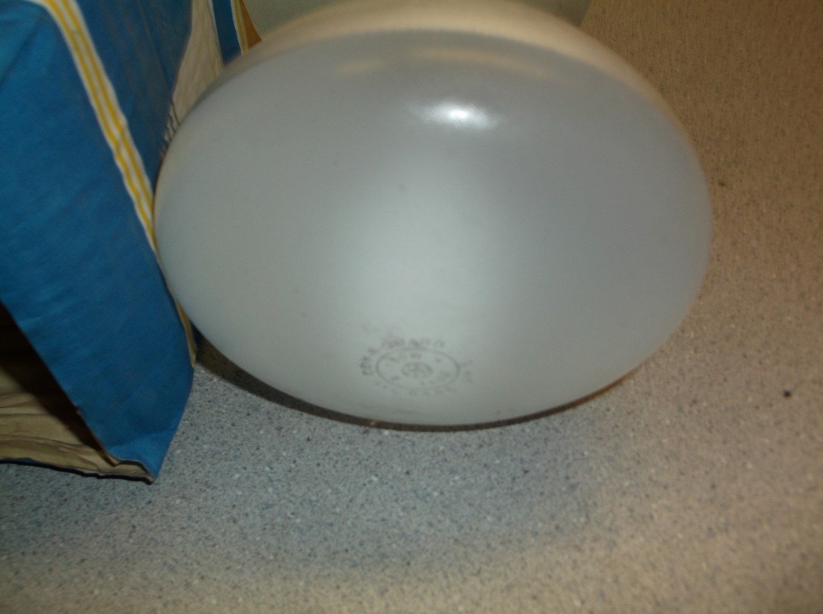 NEW GE PLG401-W7 Cover Guard lamp Light Bulb 15W 130V *FREE SHIPPING*