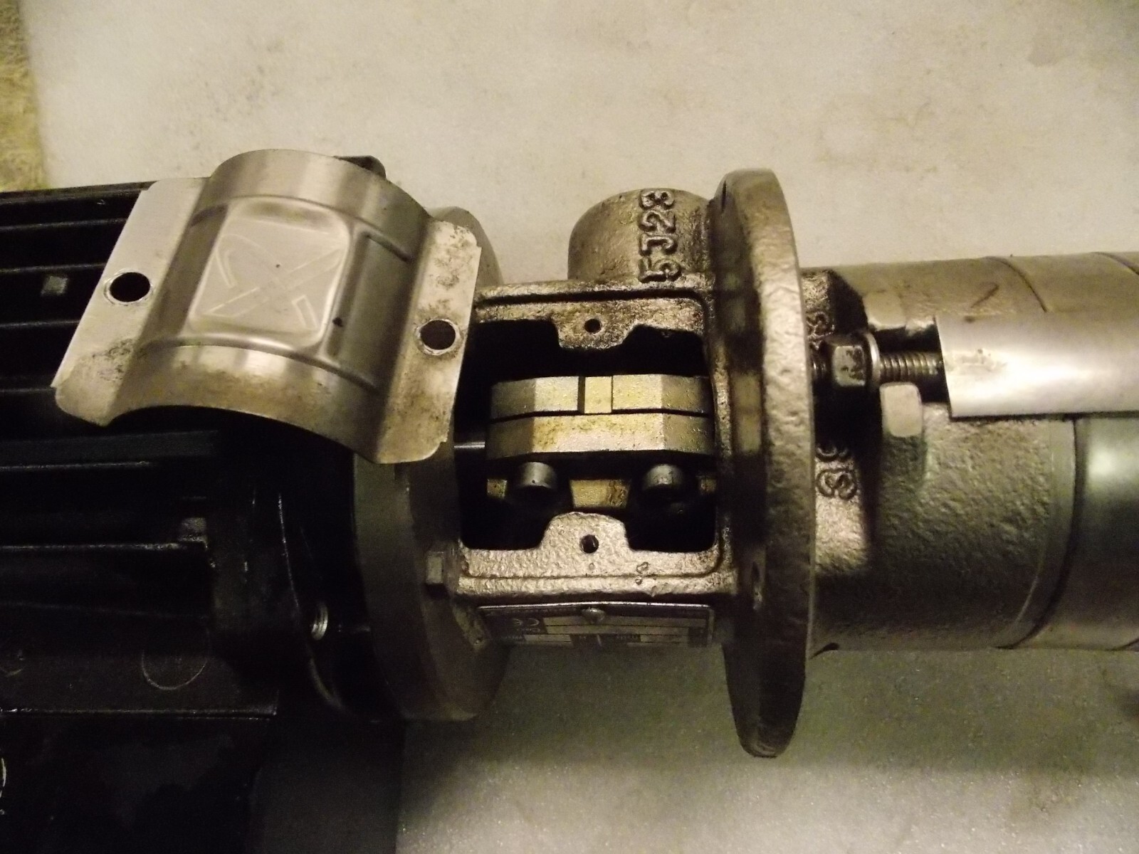 GRUNDFOS SPK4-19/12 A-W-I-AUUV 230v 1.5hp Multi Stage CNC Imersable pump 4m³/h