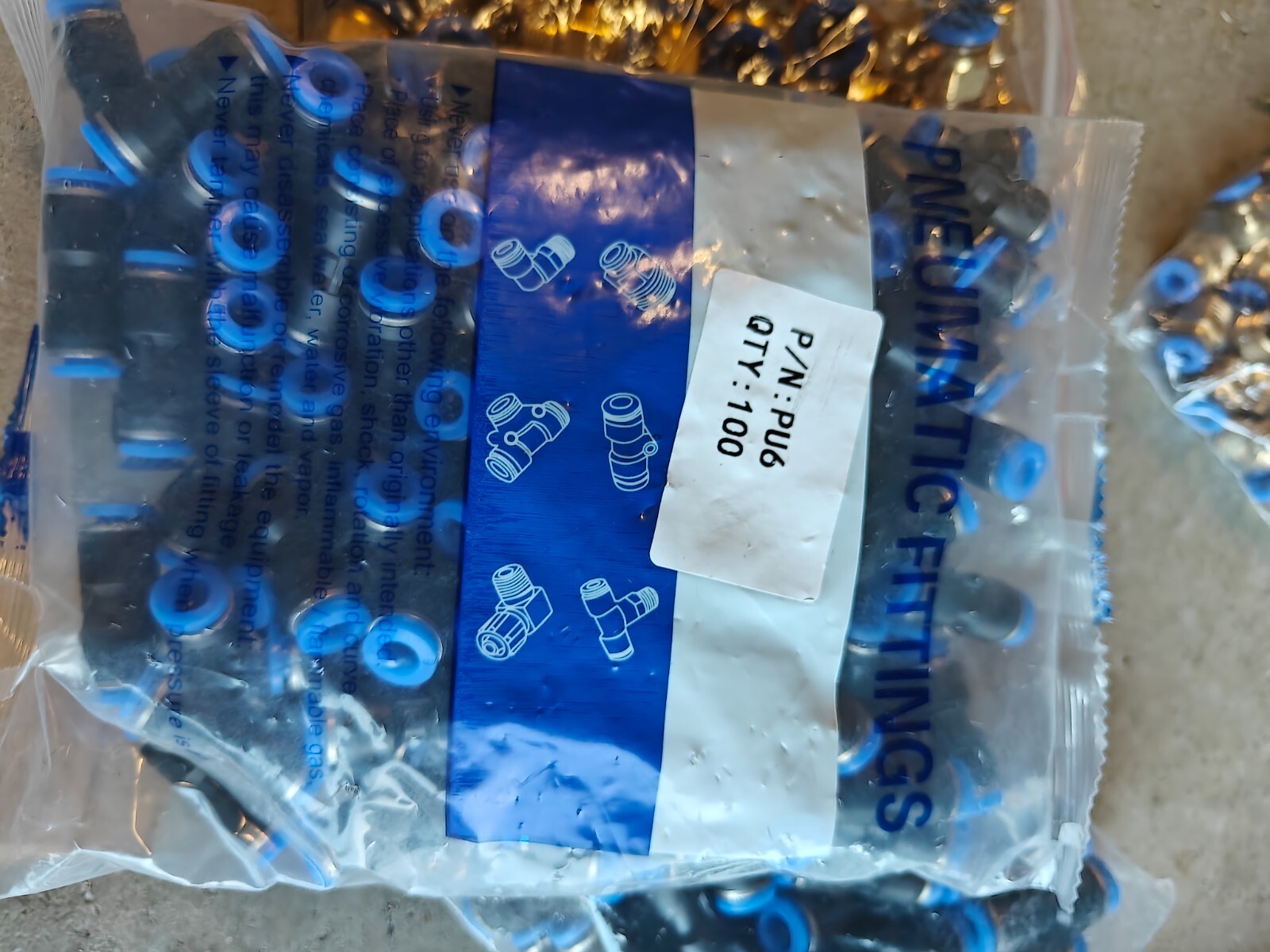 Large Lot of air fittings, sizes 6mm, 8mm, 10 mm Adapters and couplings