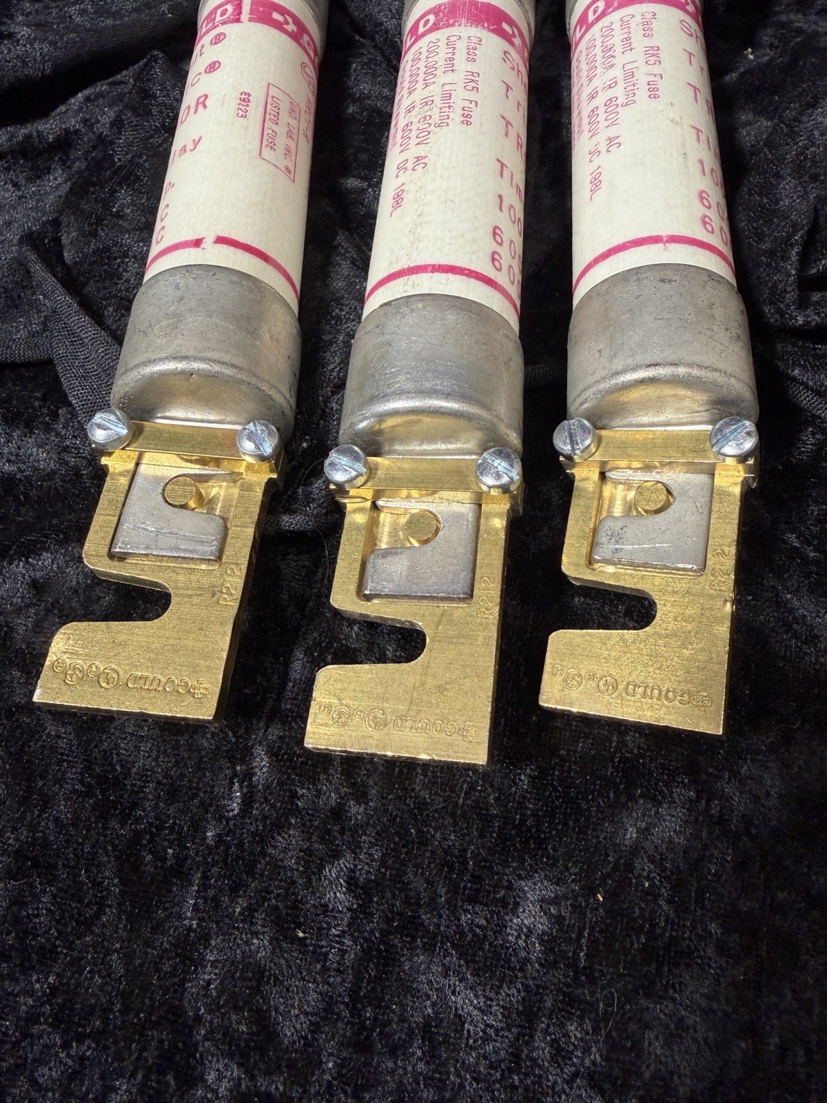 (Lot of 3) Gould Shawmut TRS100R Tri-onic Time Delay Fuse w/R212 Reducers 600v