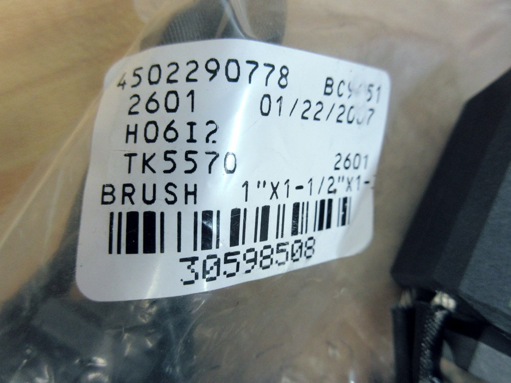 National M15883 Carbon Brush Set 1″x 1-1/2″ x 1-3/4″ (Pack of 2)