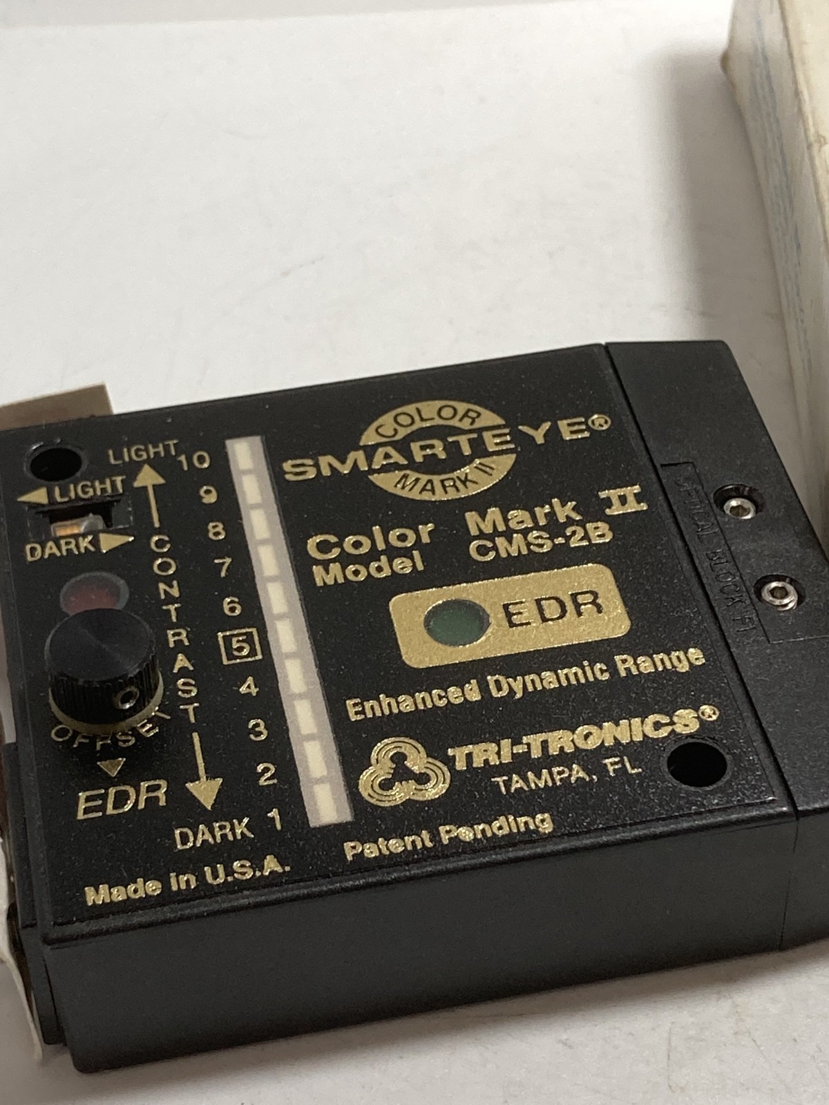 TRI-TRONICS CMS-2BF1 COLORMARK II CONTRAST SENSOR GREEN LED NPN PNP 4 PIN NIB