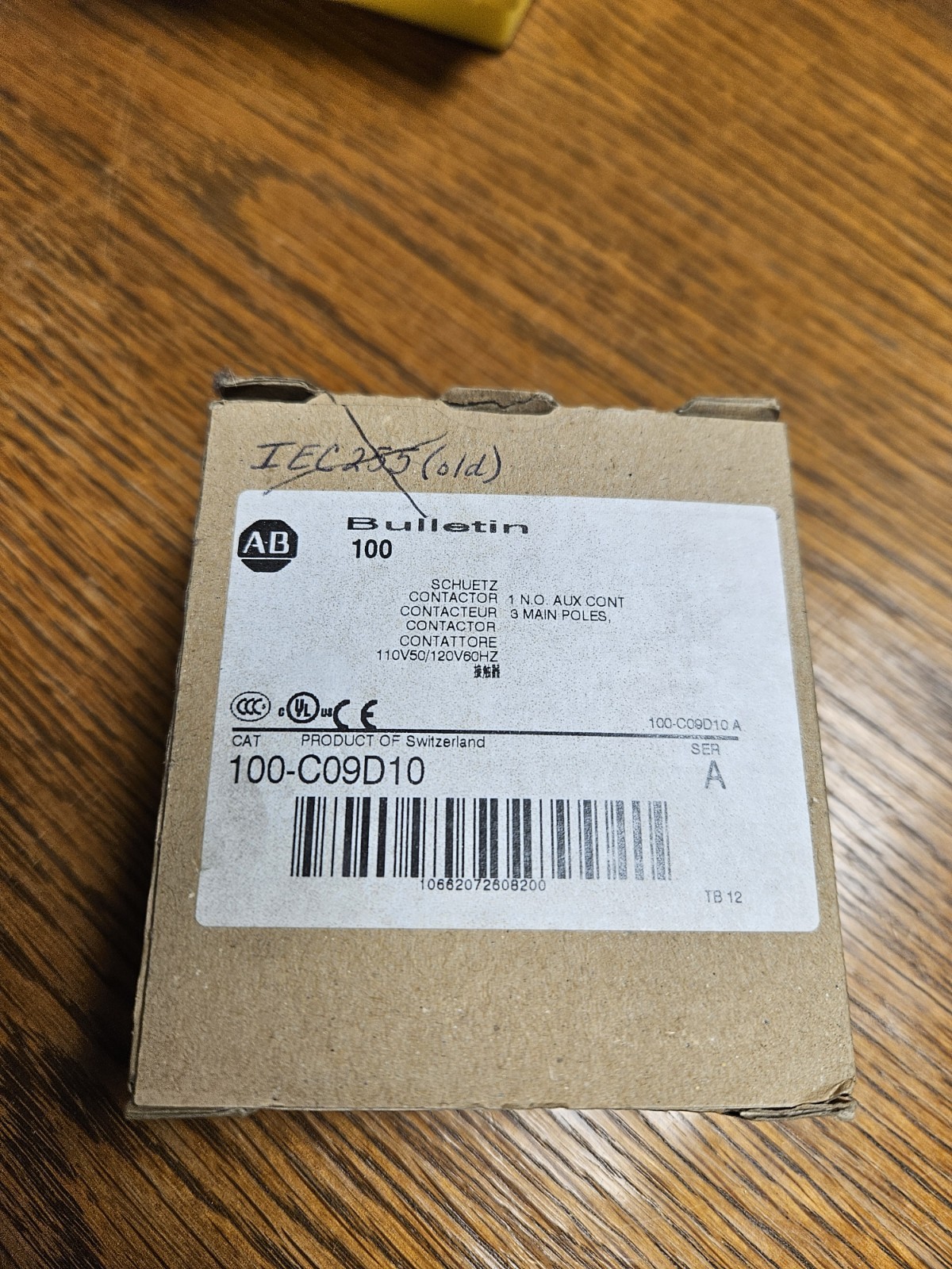 AB 100-C09D10