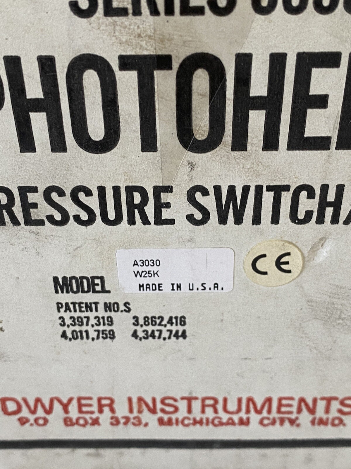 DWYER A3030 120/240VAC 10A 25PSI W25K. NIB