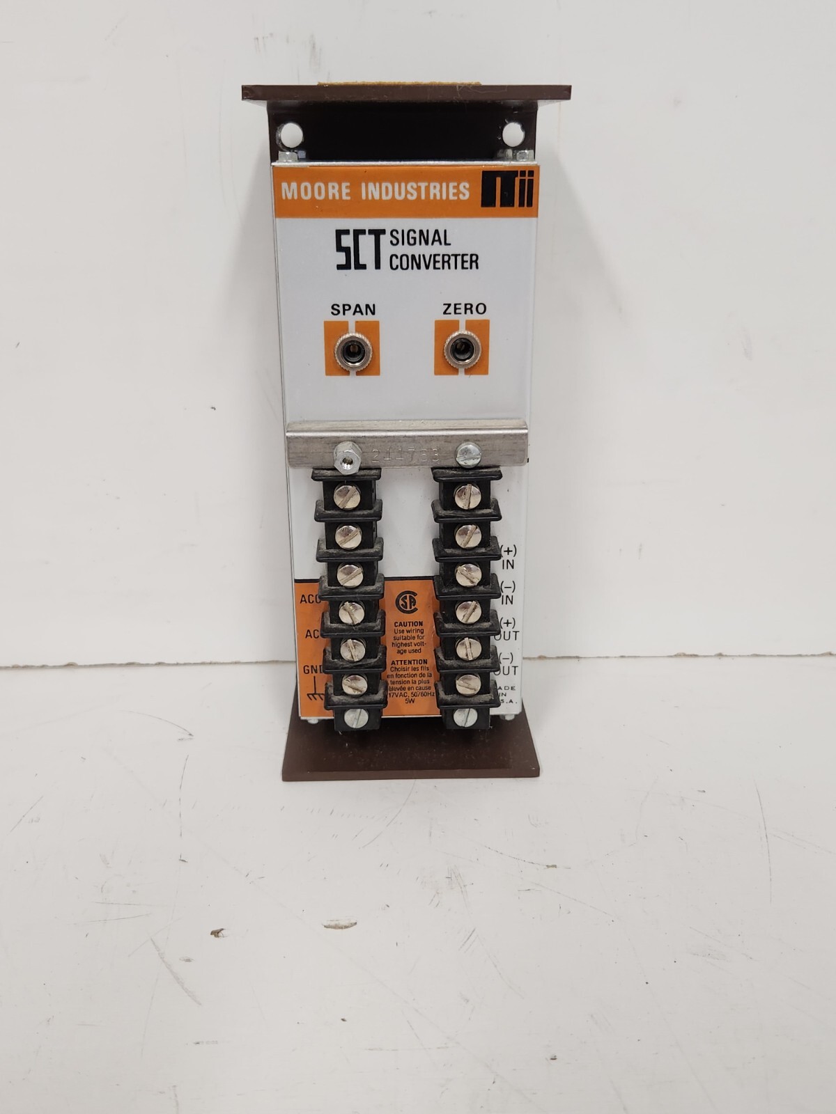 GUARANTEED! MOORE INDUSTRIES 117VAC 5W SCT SIGNAL CONVERTER