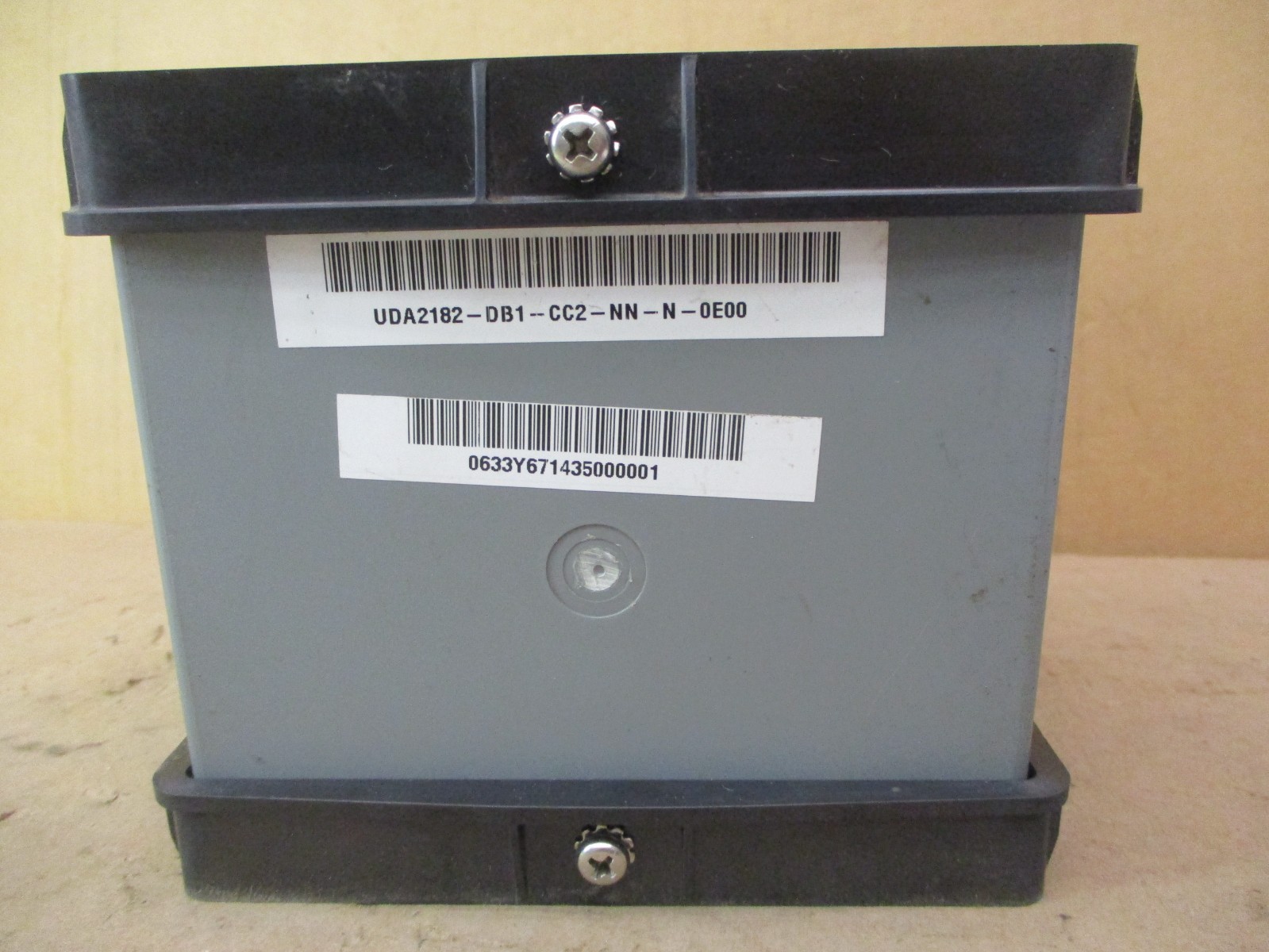 Honeywell UDA2182-DB1-CC2-NN-N-0E00 120/240VAC 20VA Oper. Temp. 0-60C 53679DN