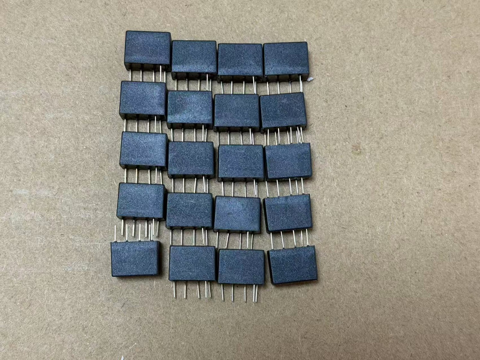 20PCS New LT450EW LT450E 4+1pins 450KHZ Ceramics Filter CFWS450E