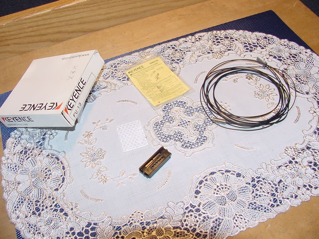 Keyence FU-13, Retro-Reflective Fiber Optic Unit, Use with Fiber Optic Sensor
