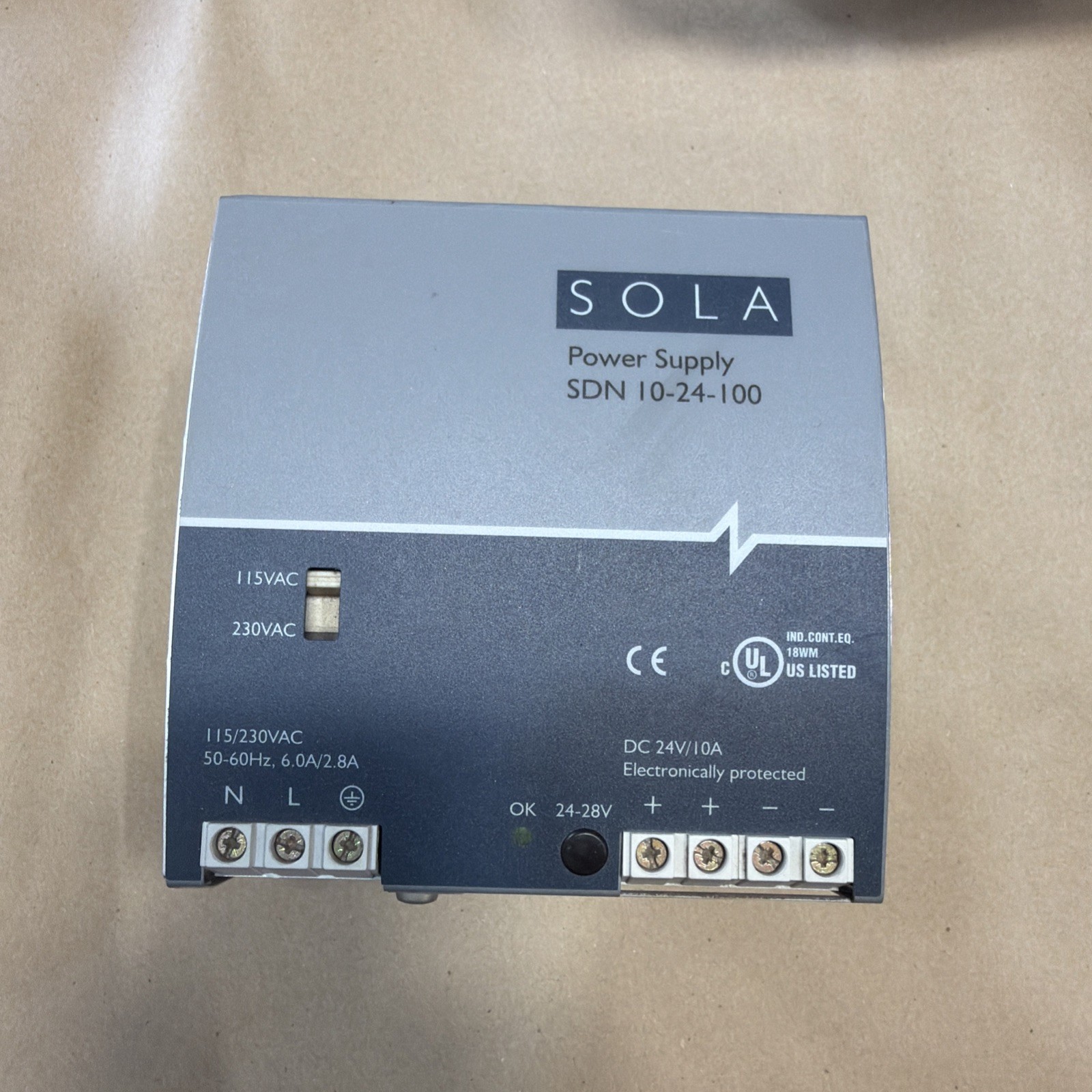 Sola SDN 10-24-100P Power Supply 115/230 Vac 24 Vdc / 10A