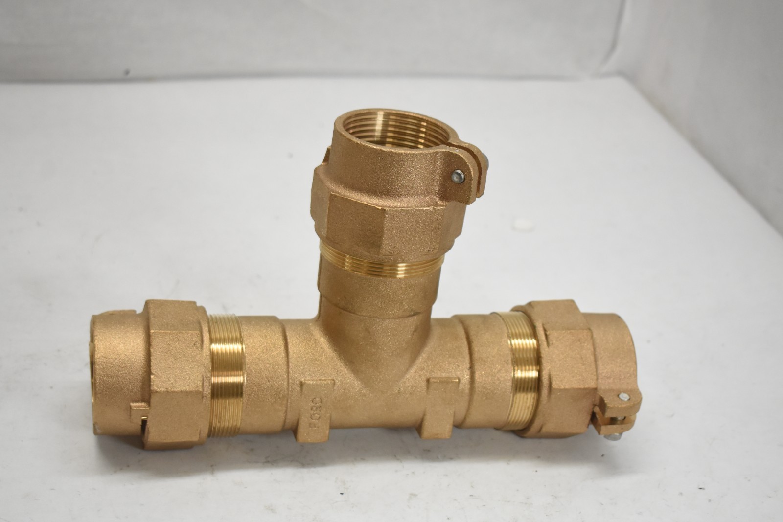 Ford Meter Box Joint CTS Water Service Brass Reducing Tee 2″ x 2″ x 2″