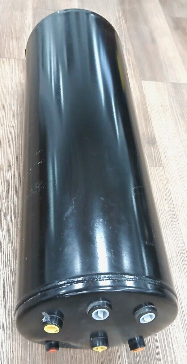 JWP AIR TANK 3557766C93 150 PSI 15.67 GALLON/ 59.31 LITER CAPACITY SAE J10
