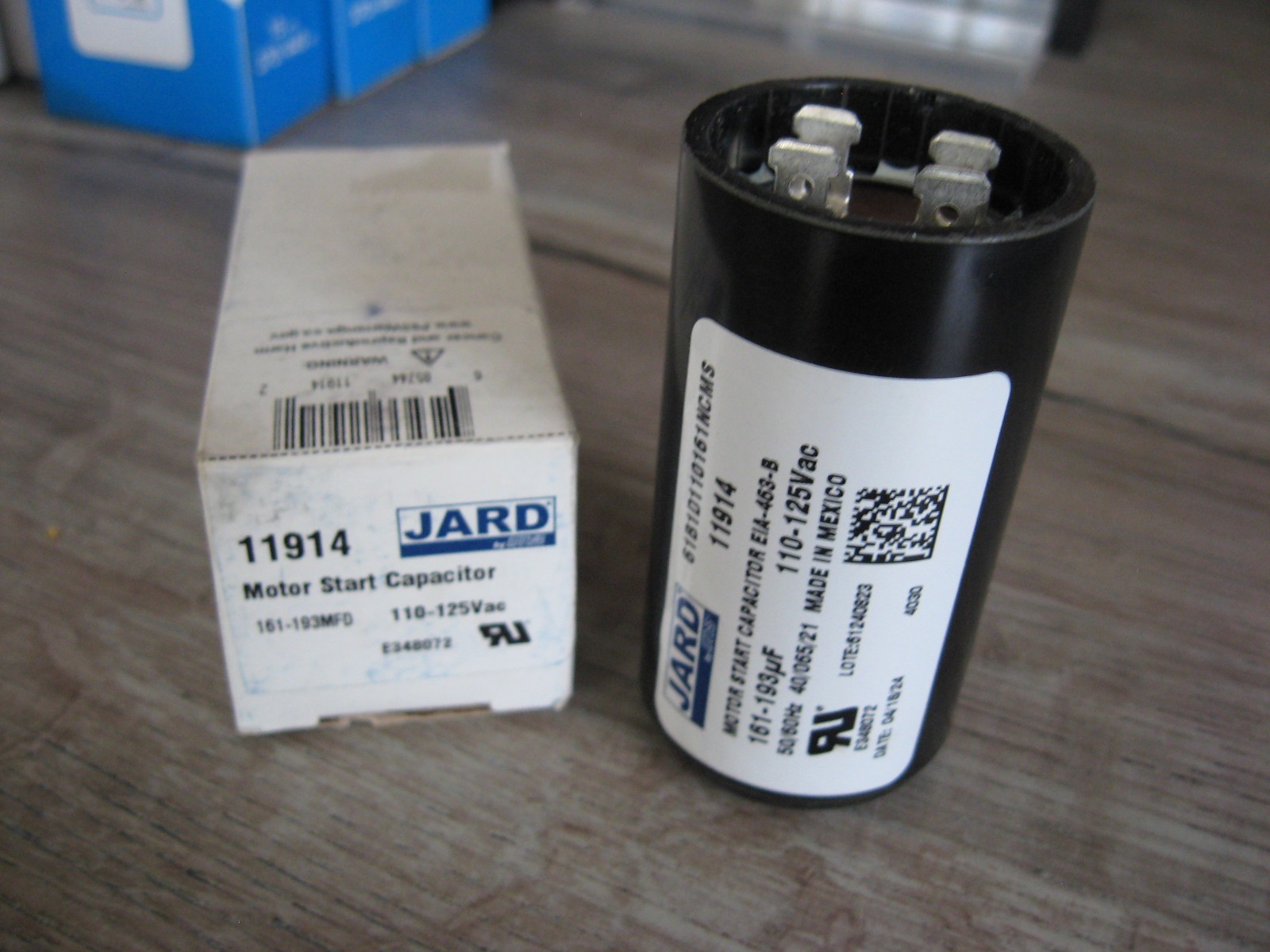 NEW Jard 11914 Round Run Capacitor 161-193 MFD 120V 60Hz