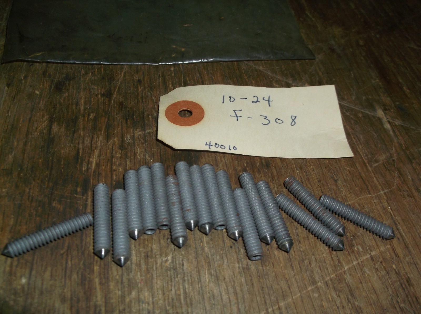 NEW Lot of 17 Screws/Pegs/Studs 10-24 F-308 40010 *FREE SHIPPING*