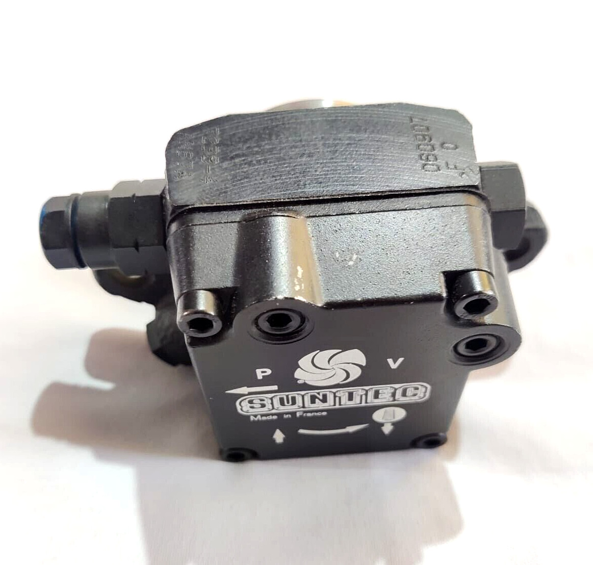 SUNTEC OIL PUMP 7238-4 AN67A MADE IN FRANCE NEW OPEN BOX