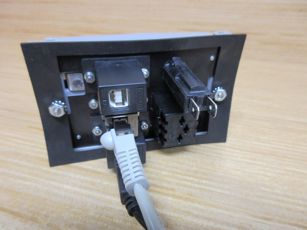 Weco PPS3-ENSS/USBA-10 Outlet Device PPS3ENSSUSBA10
