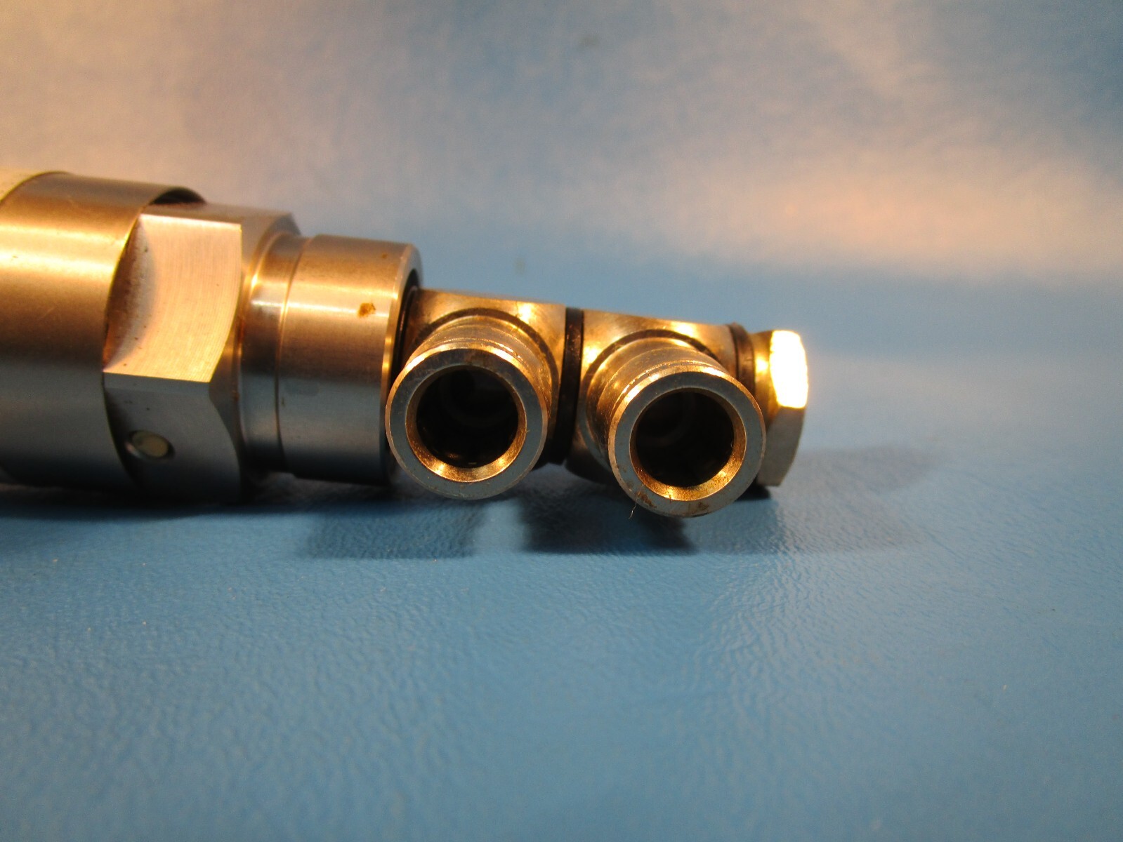 USED IFM PN7024, Electronic Pressure Sensor. Pressure sensor with display