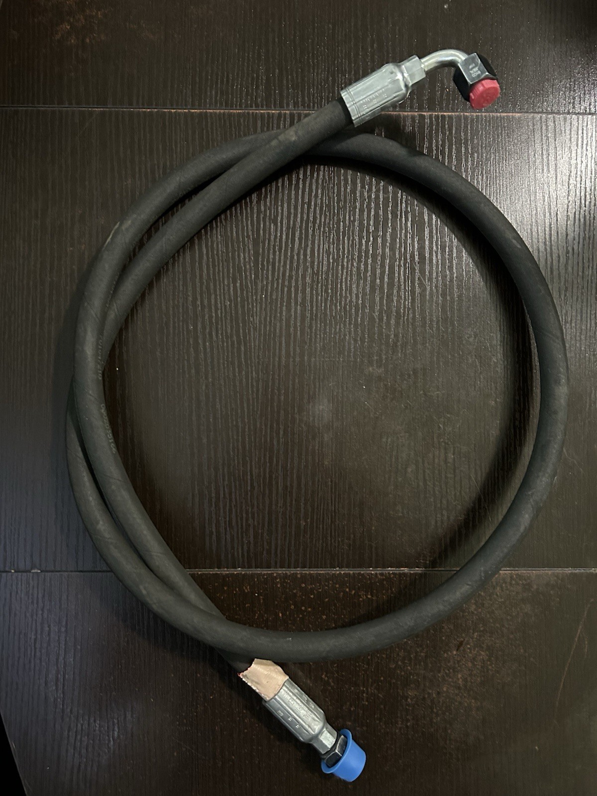3/8″ X 34” Hydraulic Hose SAE100R17 3100 PSI Straight X 90 JIC Ends (30 36)