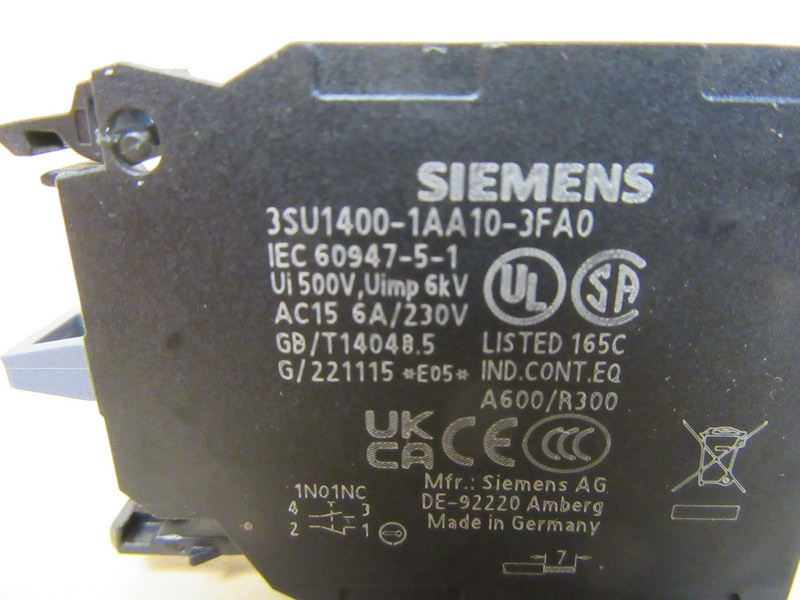 Siemens 3SU1400-1AA10-3FA0 Contact Block