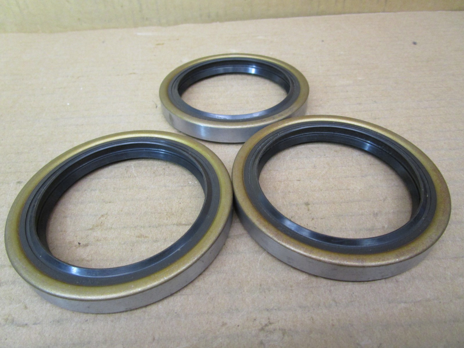 New Open Box Lot of 3 Pieces NOK AD3519K Oil Seal 52041ISU