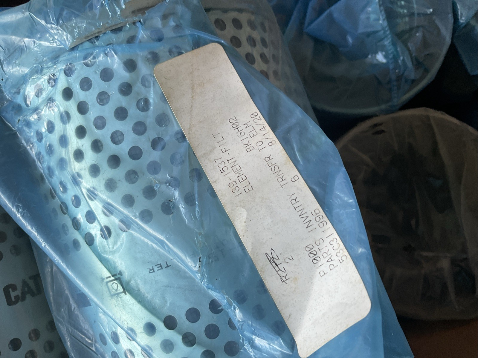 Caterpillar 139-1537 Filter Lot of 2!