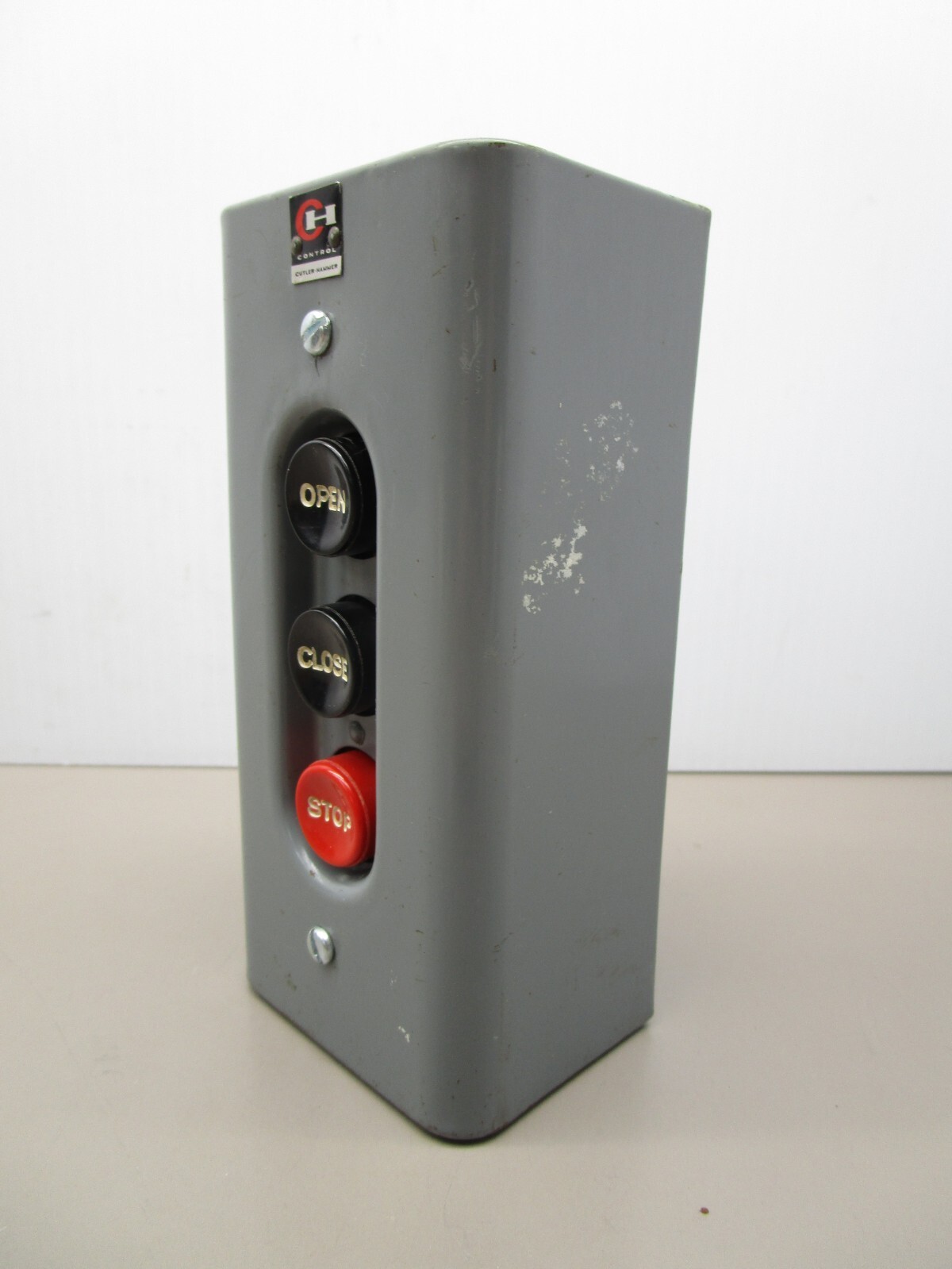 Cutler Hammer 10250H2953A Push Button Switch Box OPEN – CLOSE – STOP