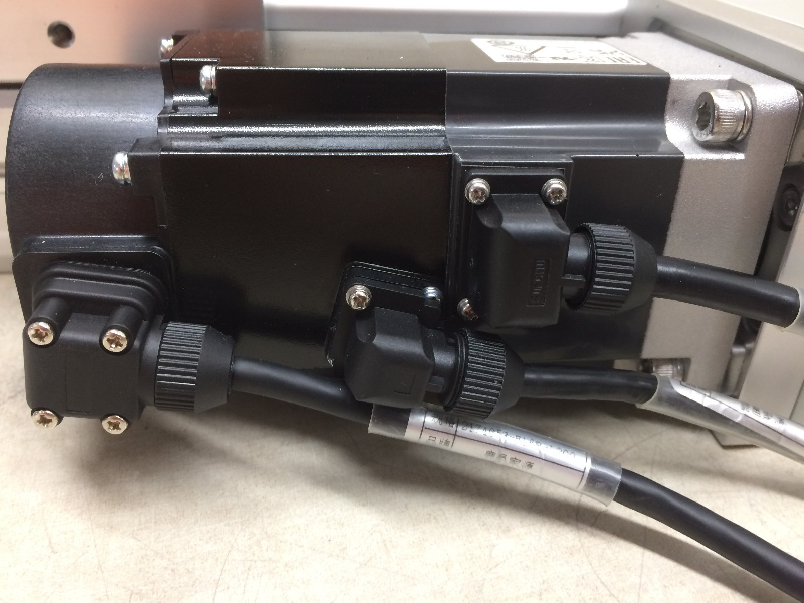 Toyo ETH14-L5-100-BR-M20B-C4-P 100mm Linear Actulator With Mitsubishi MR-JE-20C