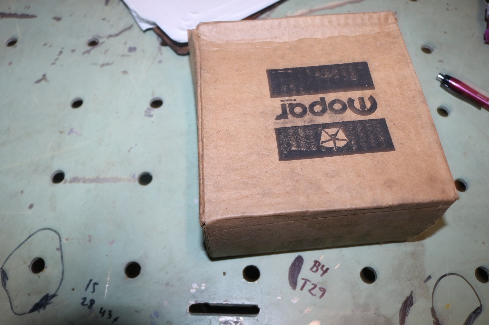 NOS Mopar P/N 3575996 auto column shift housing 1973 – 79 A B E body D / W truck