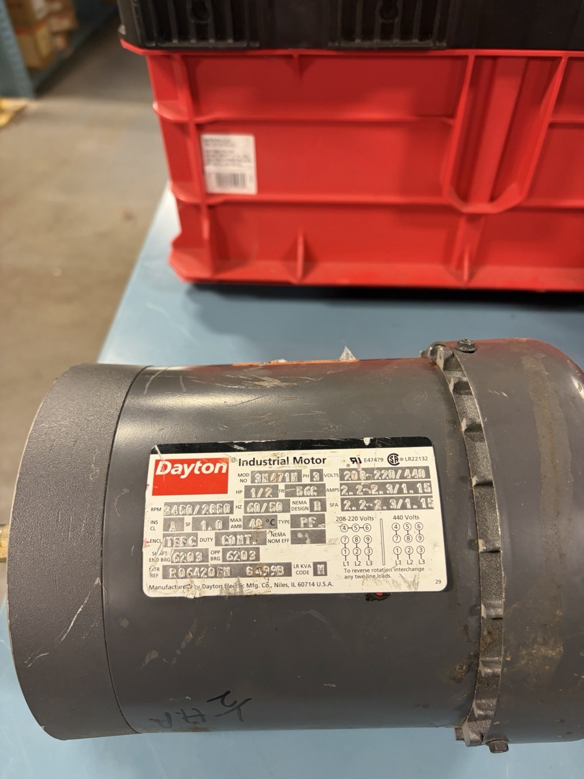 NEW NO BOX Dayton 3N471N Industrial Motor 3450/2850 RPM 1/2HP