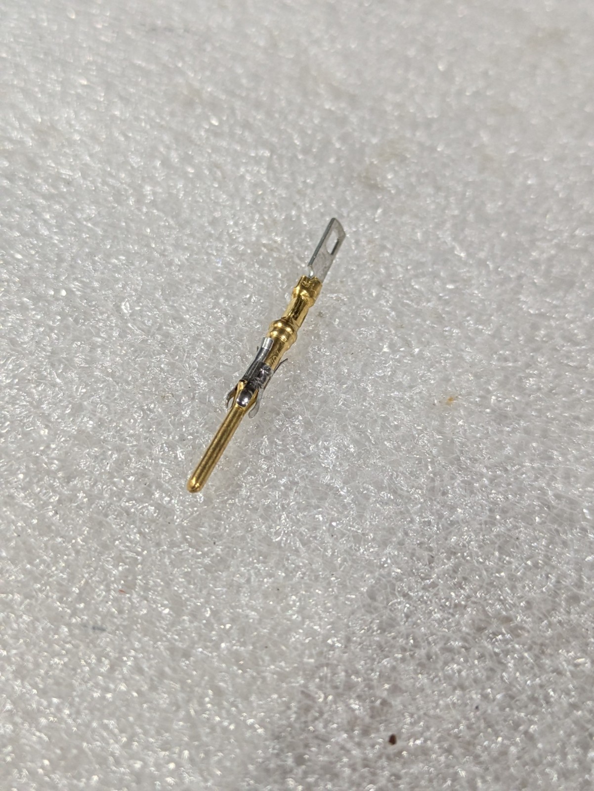 TE Connectivity 202236-7 Gold Socket Solder Eyelet Contact AMP Connector 6/order