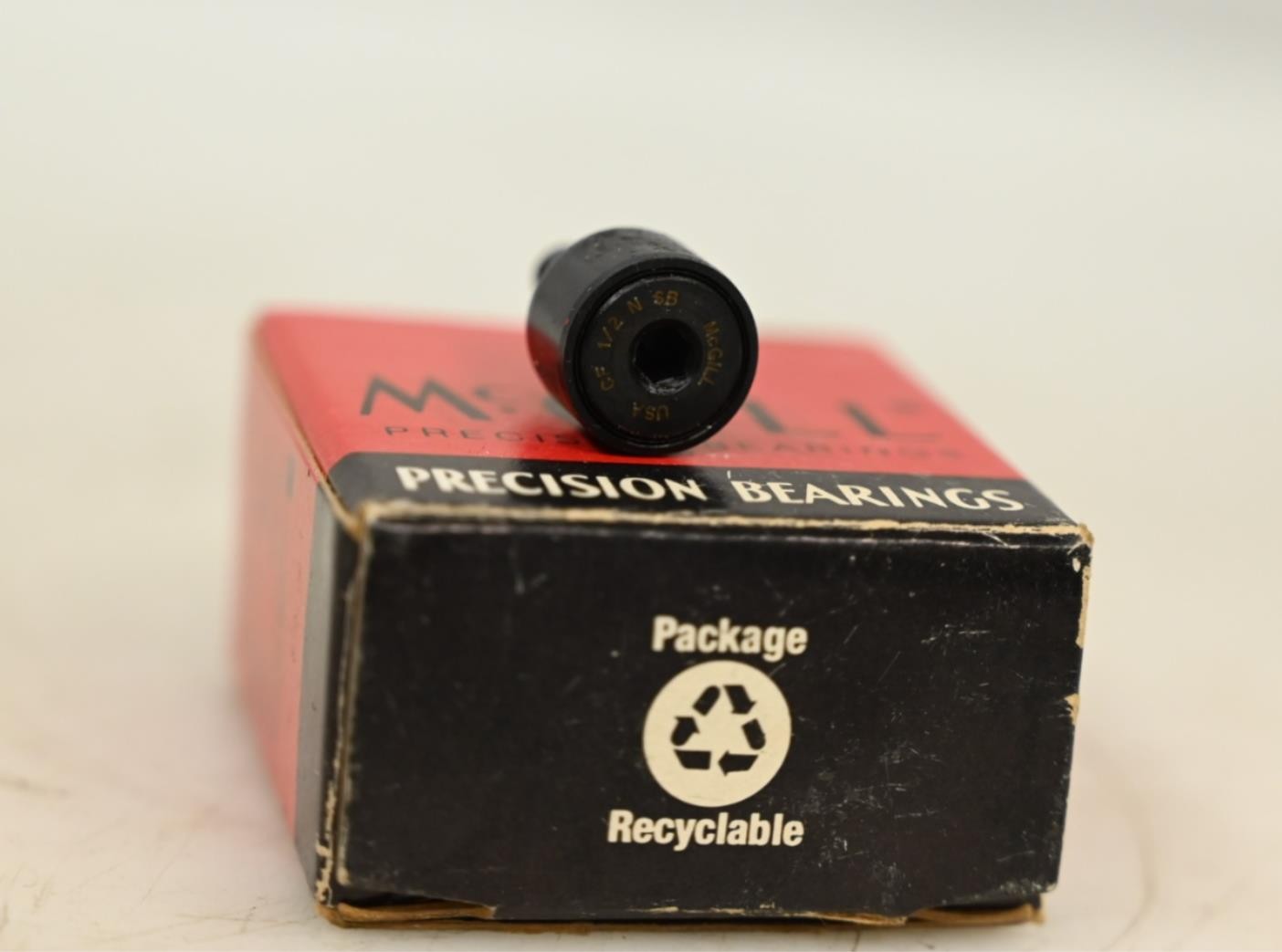 McGill CF 1/2 N SB Flat Cam Follower, Cylindrical Steel, 1/2 in