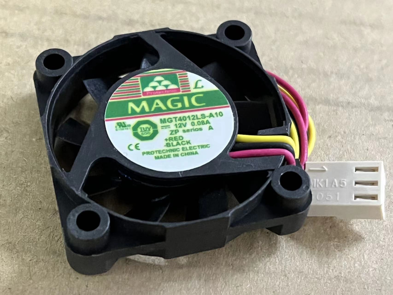 1PC MAGIC MGT4012LS-A10 12V 0.08A 4010 40mm 3-wire silent cooling fan 3pin