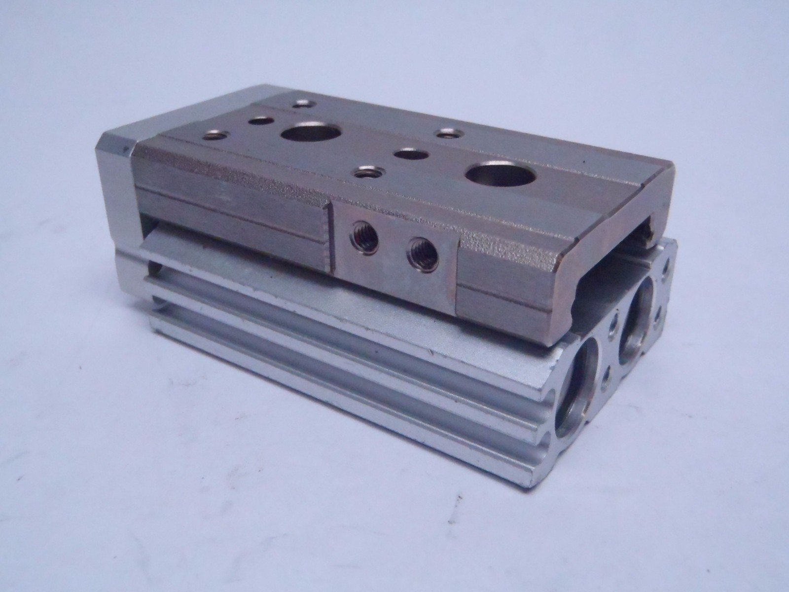 SMC MXQ12-20 Slide Table 12mm Bore 20mm Stroke