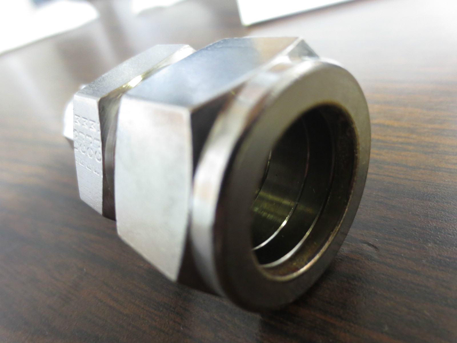 PARKER 12RU6-316 A-LOK REDUCING UNION ASSEMBLY 3/4″x3/8″ STAINLESS STEEL – NEW
