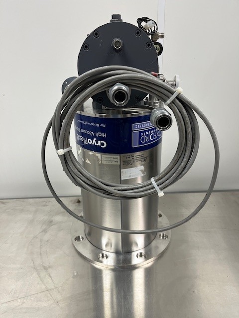 AUSTIN SCIENTIFIC / OXFORD INSTRUMENTS MODEL 350 Cryopump with Cable