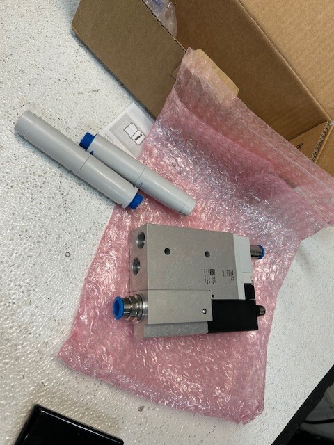 FESTO OVEM-30-H-C-QO-CE-N-1P VACUUM GENERATOR (KB)