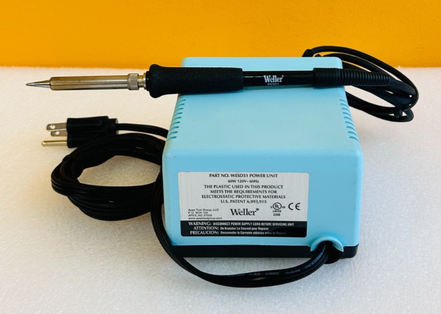 Weller WESD51 60 W, 120 VAC, Soldering Station + PES51 24 VDC Pencil. Tested!