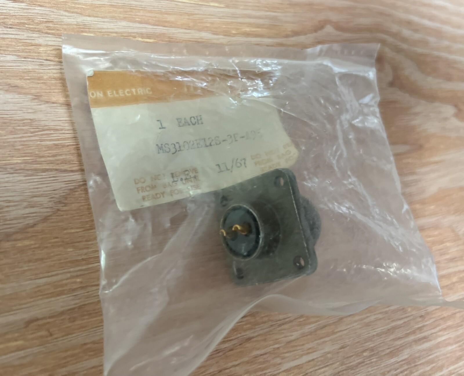 ITT Cannon Electric MS3102E12S-3P-A95