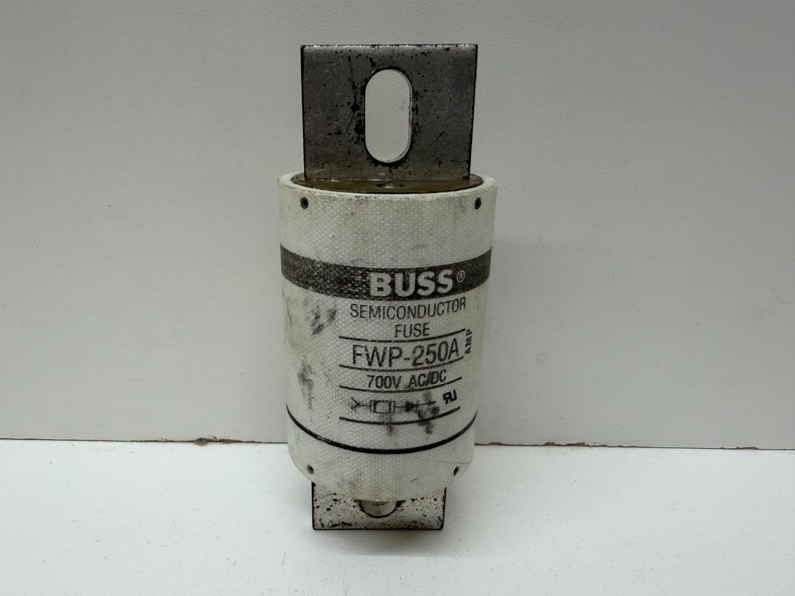 NEW OLD STOCK! BUSSMANN 250A 700V SEMICONDUCTOR FUSE FWP-250A