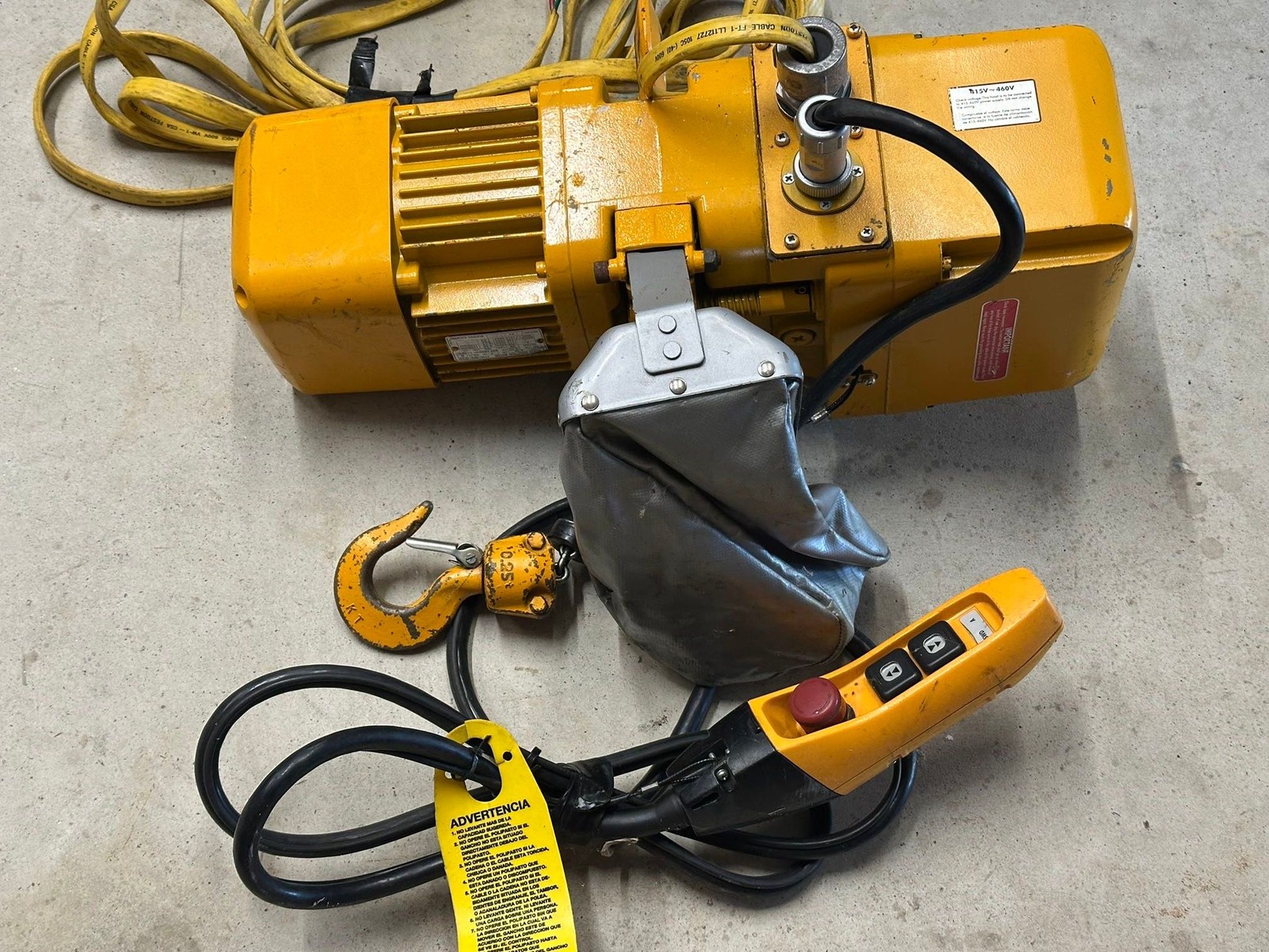 Harrington 1/4 Ton 500 lbs Electric Chain Crain Hoist NER003SD 3 Phase w/ Remote