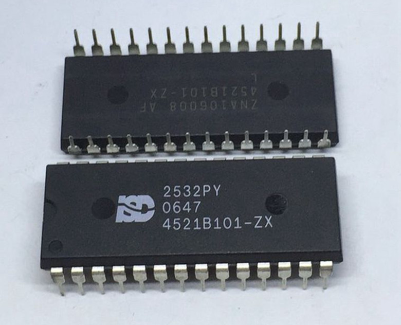 1PC New ISD2532PY DIP28 in-line 32-second multi-time recording
