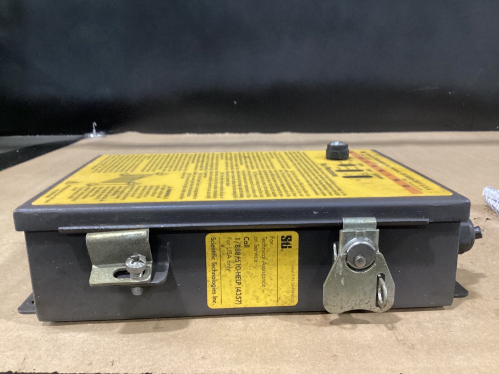 STI LIGHT CURTAIN CONTROLLER 70027-1002 LCCK-FB-AC1-U #101F20FML
