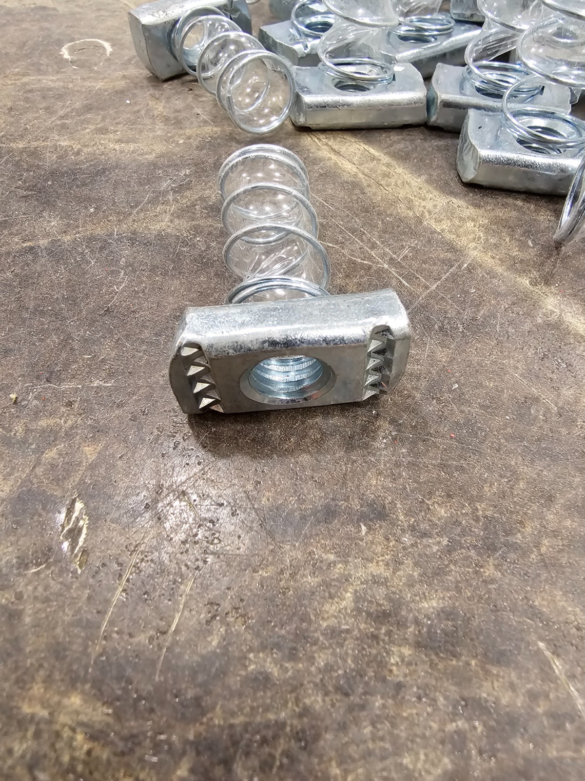 (LOT OF 185) 1/2″ Strut Nut With Spring Unistrut Hanger Rod Galvanized