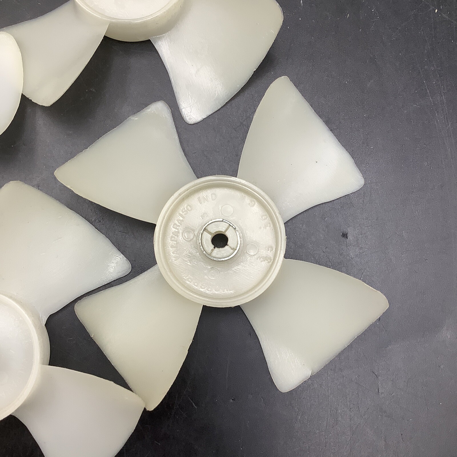 Lot of 4 Gemline Blower Fan 4 Blade FB350 3.5″ Dia CW .1875″ Bore D121