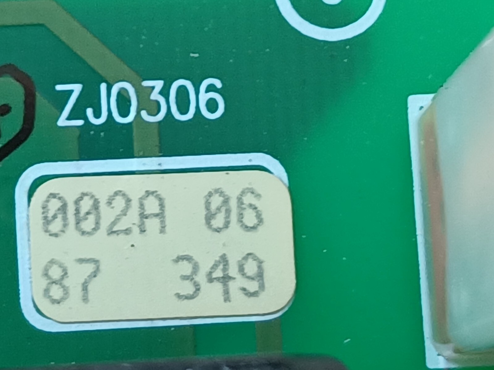 ZJ8306 001 WB ZJ8306 001SB ZJ0306 CCY 94V-0 9938 GEC ALSTHOM MCGG82H1CD0753E