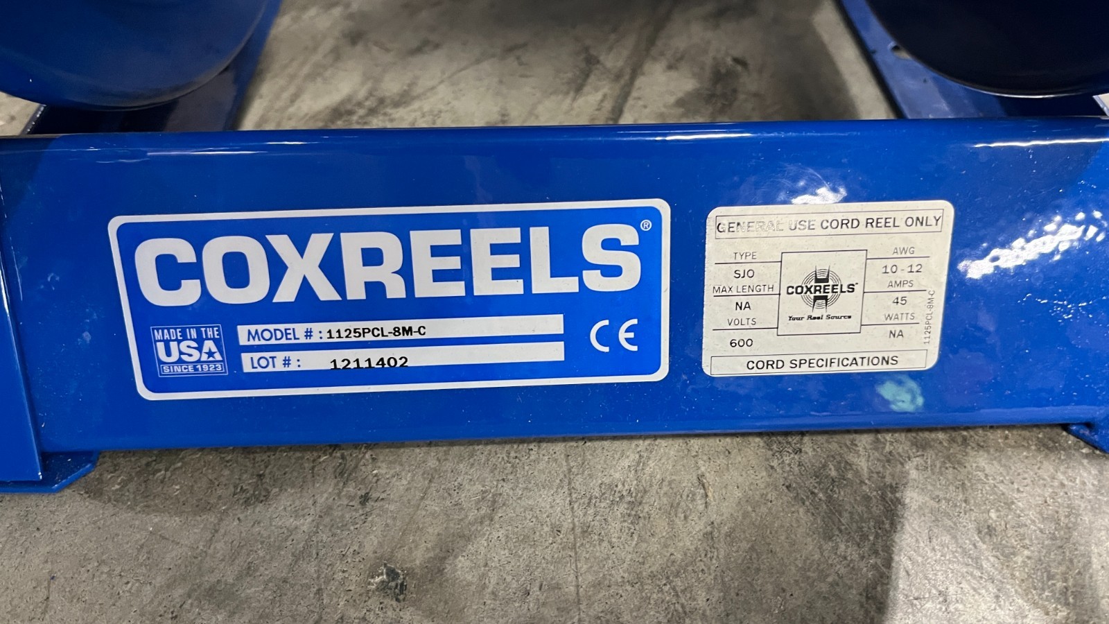 Coxreels 1125PCL-8M-C Hand Crank Hose Reel, 250 Feet Length, 600V, Blue – 11K513