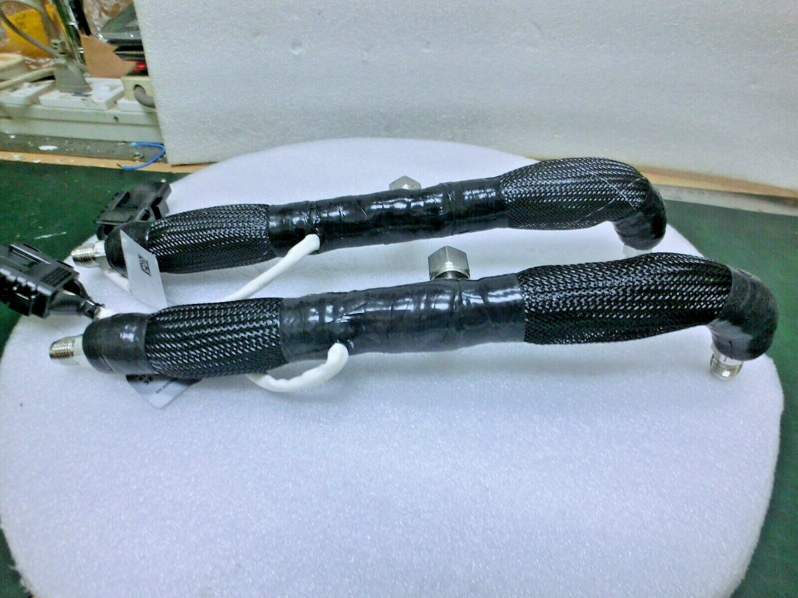 2x LAM Research 678-338160-101 32Volts 39Watts heater Assy,Watlow 2084-5932&7820