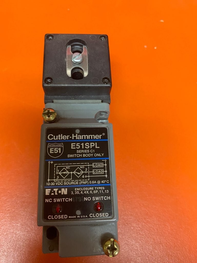 Cutler Hammer E51SPL Limit Switch on E51RN Receptacle With E51DF3 Head
