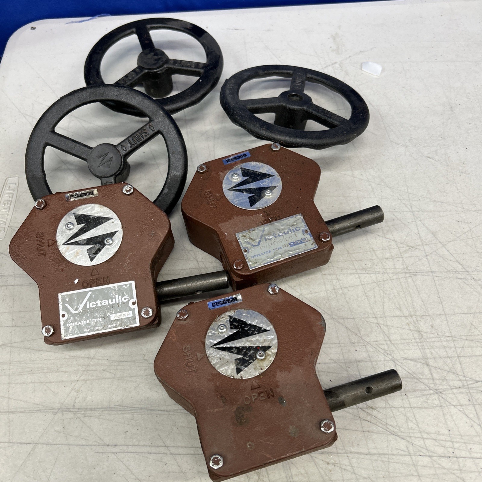 Victaulic AWWA Gear Operator 3 available with handles Free Priority Shipping