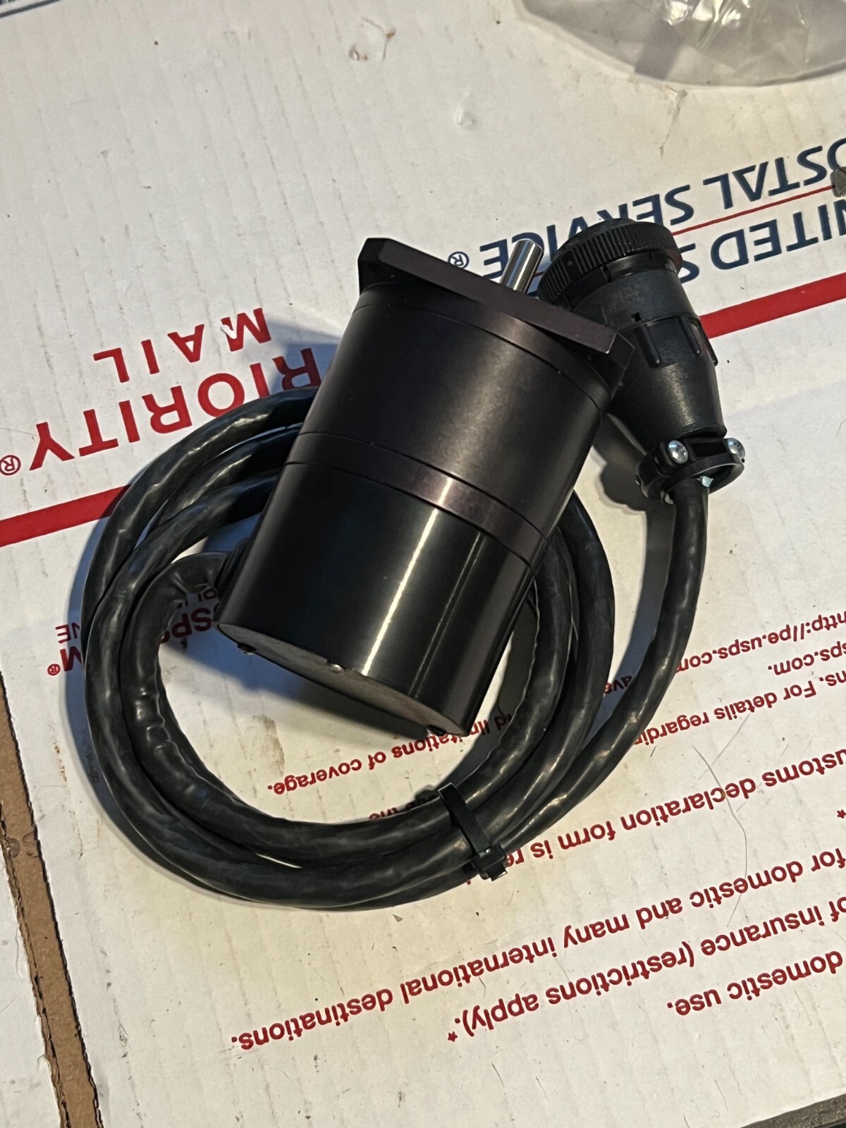 servo surplus no packaging 56g3401