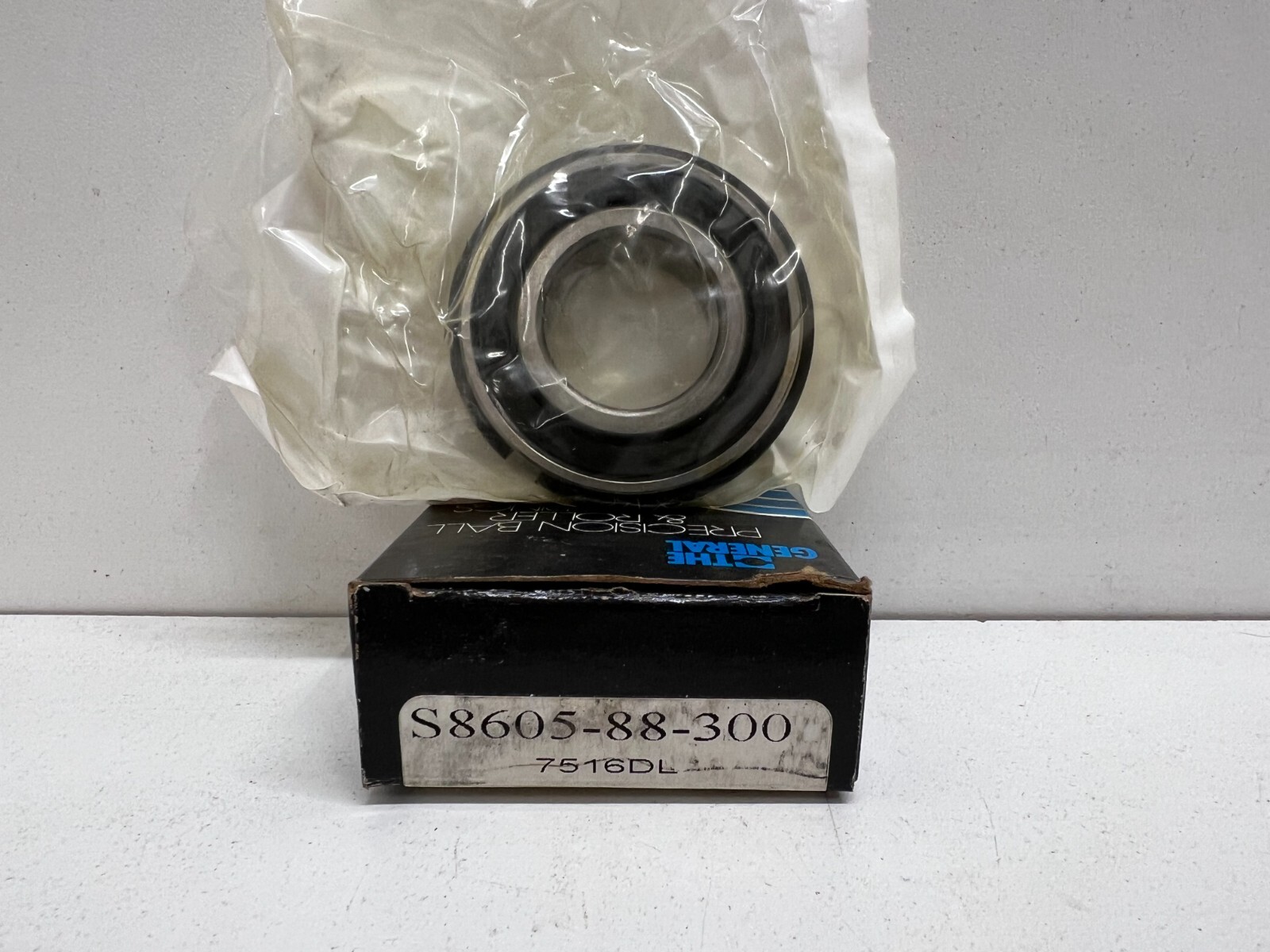 NEW OLD STOCK! THE GENERAL RADIAL DEEP GROOVE ROLLER BEARING S8605-88-300